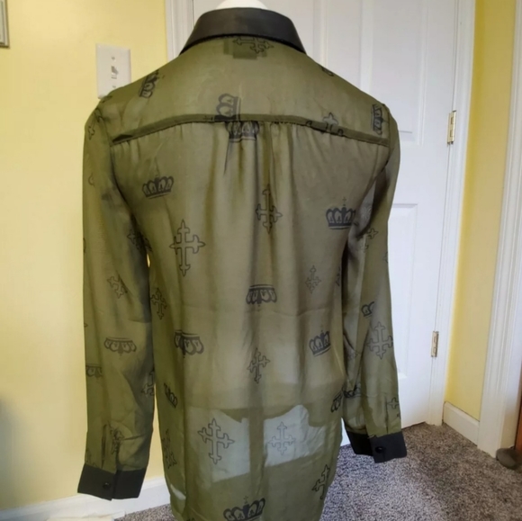 Women's blouse - Picture 5 of 5